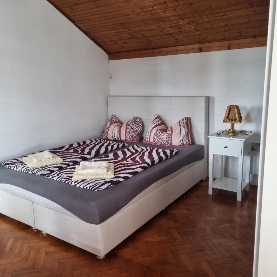 Apartmani Katarina Biograd Na Moru Exterior photo